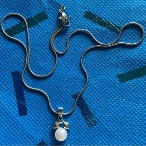 16” Silver Necklace with Fake Pearl Pendant